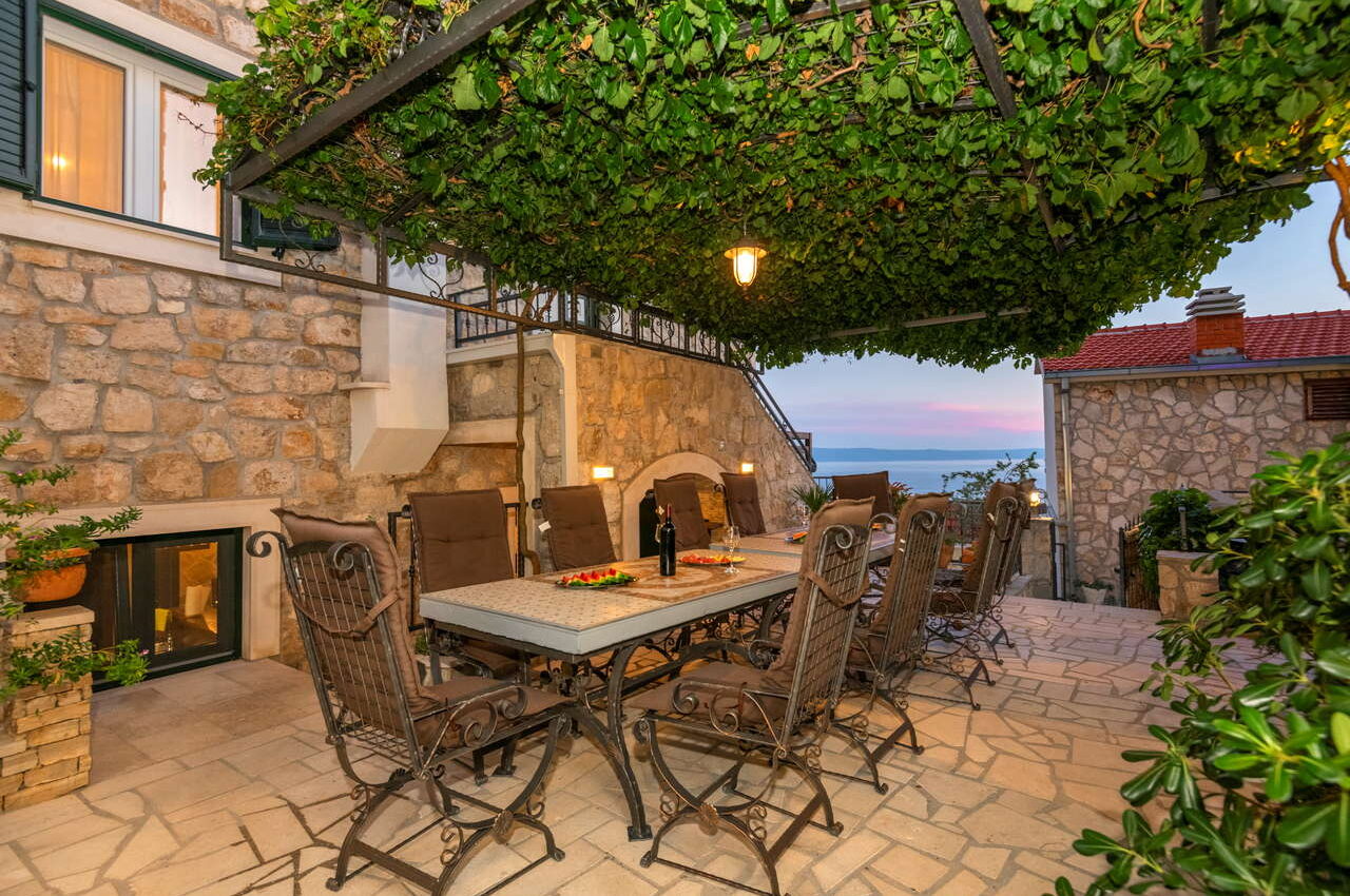 villa-elizabeta-2023-03