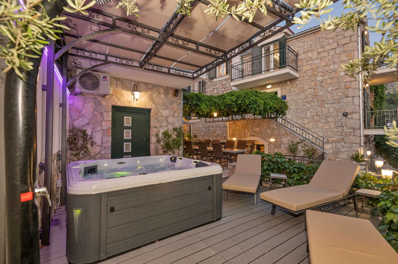 villa-elizabeta-2023-13