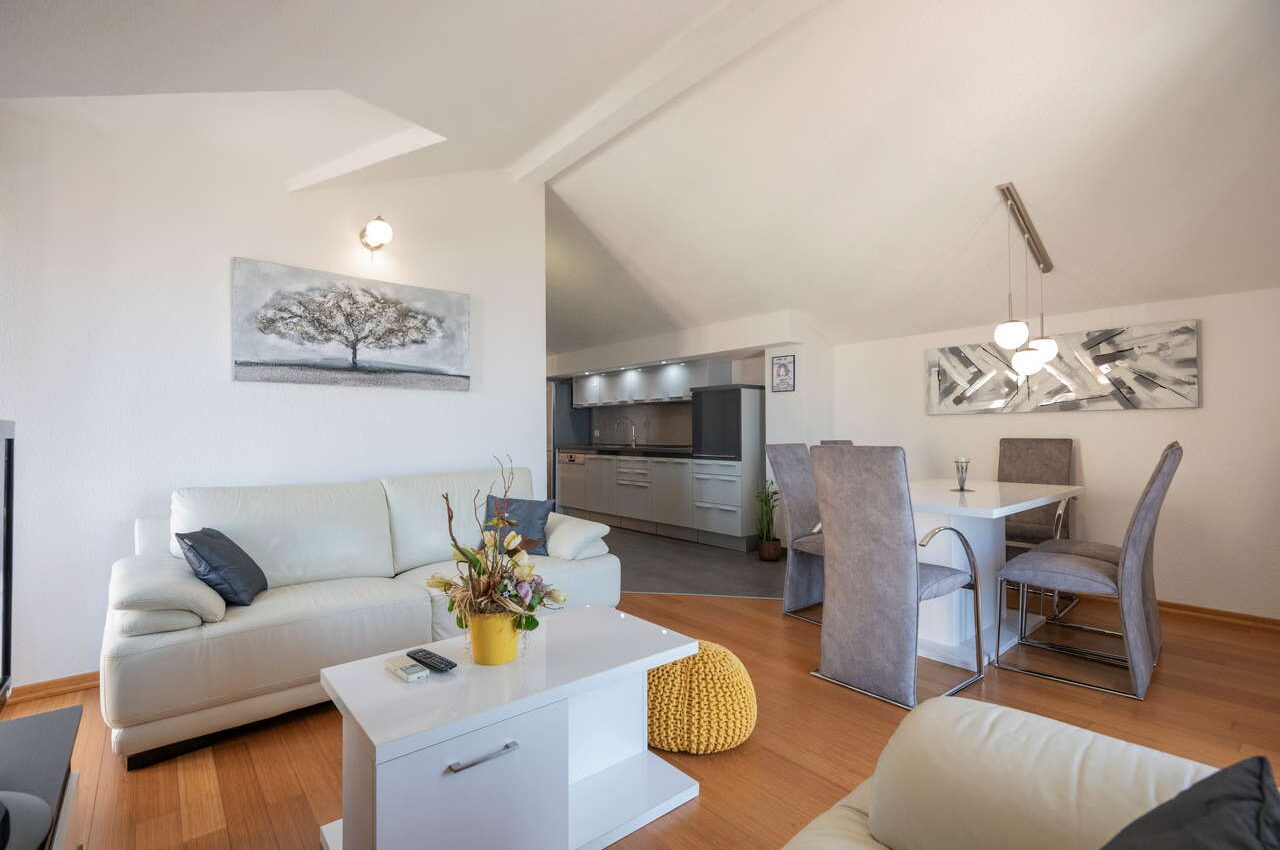 villa-elizabeta-2023-15