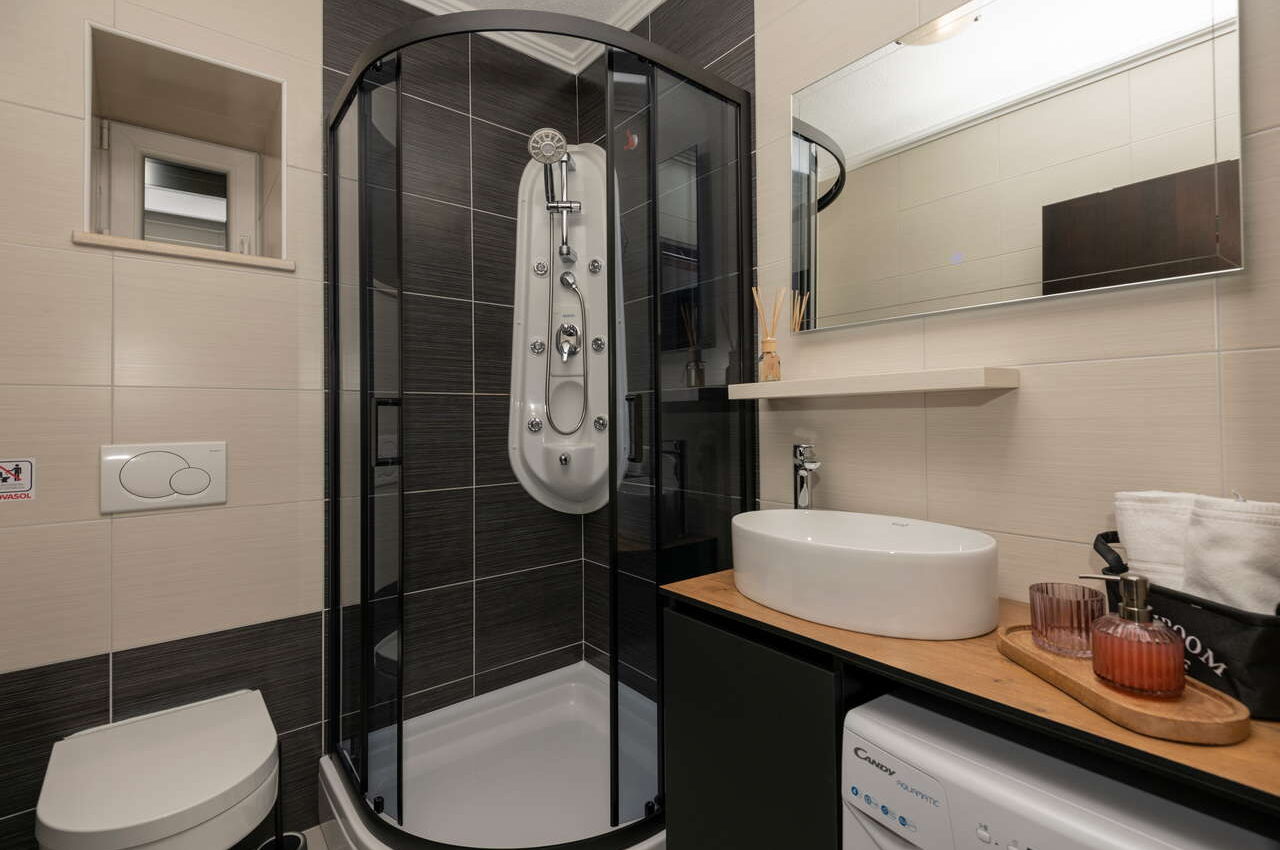 villa-elizabeta-2023-28