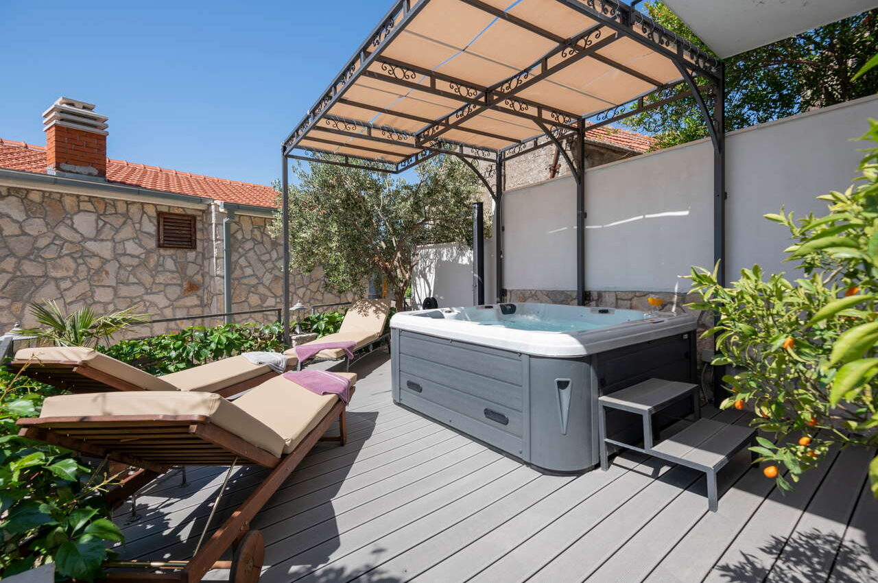 villa-elizabeta-2023-31