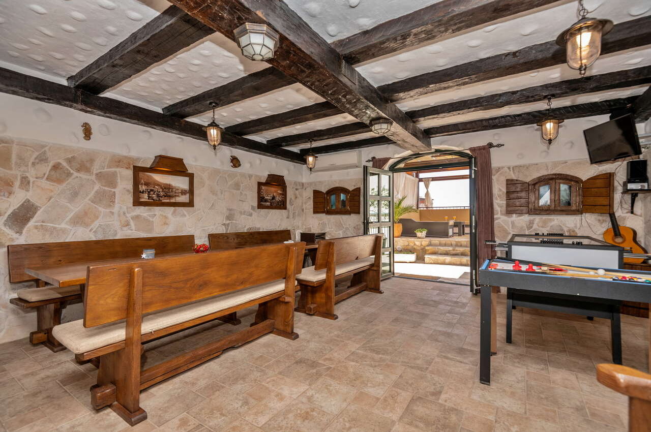 villa-elizabeta-2023-35